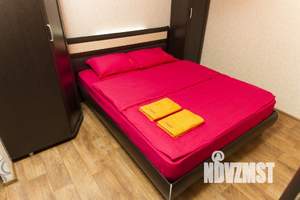 1-к квартира, посуточно, 47м2, 1/1 этаж