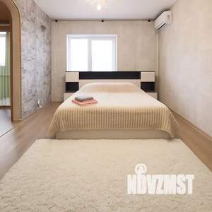 1-к квартира, посуточно, 45м2, 15/22 этаж