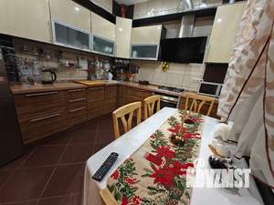 3-к квартира, посуточно, 65м2, 1/4 этаж