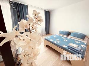 1-к квартира, посуточно, 42м2, 18/27 этаж