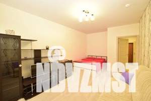 1-к квартира, посуточно, 45м2, 3/22 этаж