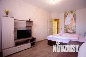 1-к квартира, посуточно, 42м2, 2/17 этаж