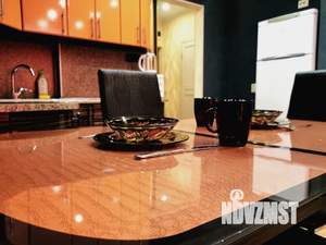 Студия квартира, посуточно, 30м2, 1/3 этаж