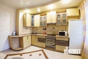 1-к квартира, посуточно, 38м2, 5/12 этаж
