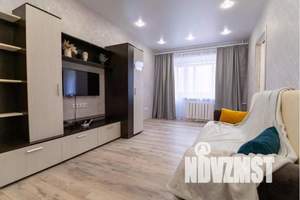 2-к квартира, посуточно, 42м2, 3/5 этаж