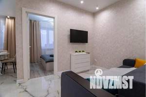 1-к квартира, посуточно, 38м2, 13/23 этаж