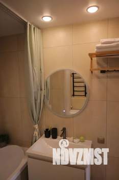 1-к квартира, посуточно, 32м2, 18/18 этаж