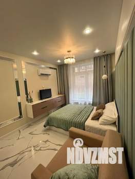 Студия квартира, посуточно, 24м2, 1/14 этаж