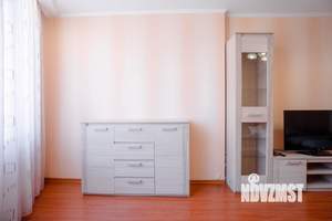 1-к квартира, посуточно, 44м2, 9/16 этаж