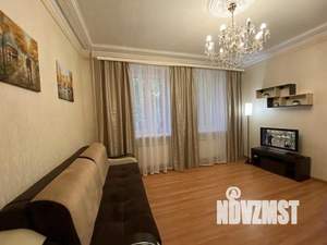 2-к квартира, посуточно, 55м2, 1/1 этаж