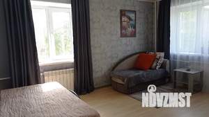 Студия квартира, посуточно, 31м2, 3/5 этаж