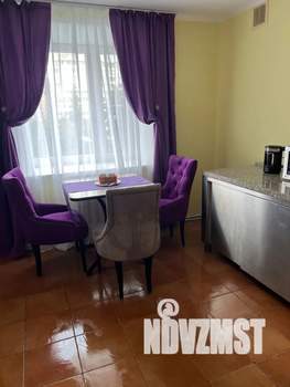 1-к квартира, посуточно, 50м2, 4/10 этаж