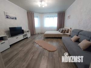 1-к квартира, посуточно, 42м2, 8/17 этаж