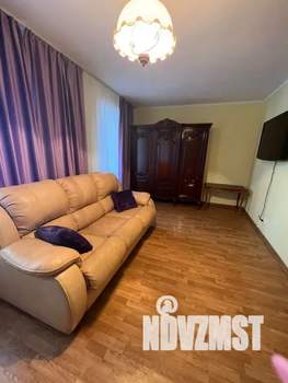 1-к квартира, посуточно, 50м2, 4/10 этаж