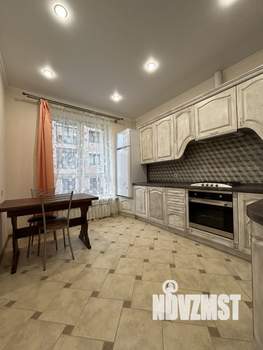 2-к квартира, на длительный срок, 70м2, 1/5 этаж