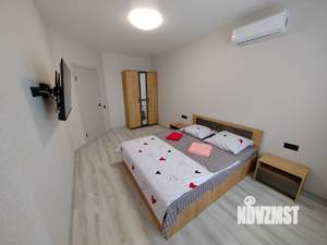 2-к квартира, посуточно, 44м2, 14/22 этаж