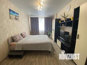 1-к квартира, посуточно, 40м2, 2/22 этаж