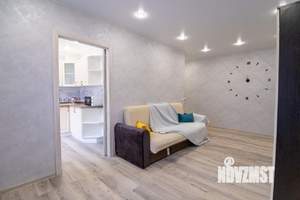 2-к квартира, посуточно, 42м2, 1/1 этаж