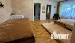 4-к квартира, посуточно, 63м2, 4/5 этаж