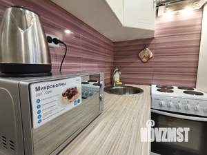 Студия квартира, посуточно, 30м2, 3/3 этаж