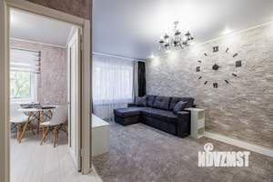 Студия квартира, посуточно, 30м2, 1/5 этаж