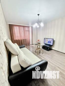 1-к квартира, посуточно, 45м2, 18/25 этаж