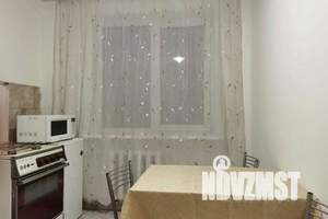 1-к квартира, посуточно, 38м2, 7/9 этаж