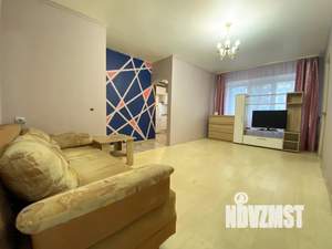 3-к квартира, посуточно, 54м2, 1/5 этаж