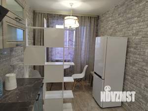 1-к квартира, посуточно, 43м2, 1/1 этаж