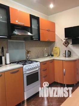 2-к квартира, посуточно, 54м2, 1/1 этаж