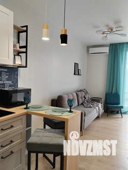 Студия квартира, посуточно, 30м2, 7/25 этаж