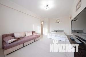 1-к квартира, посуточно, 38м2, 5/5 этаж