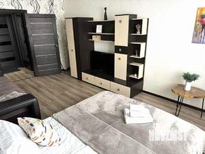 2-к квартира, посуточно, 65м2, 1/1 этаж