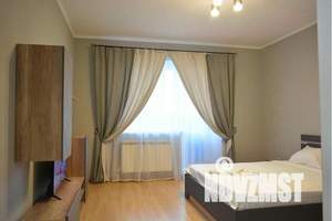 1-к квартира, посуточно, 45м2, 6/9 этаж