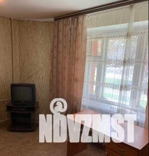 1-к квартира, на длительный срок, 42м2, 1/10 этаж