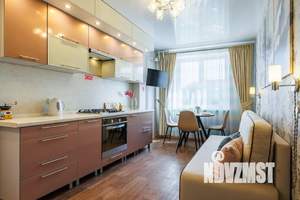 1-к квартира, посуточно, 40м2, 2/10 этаж