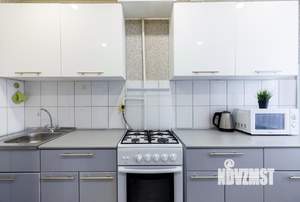 2-к квартира, посуточно, 40м2, 1/1 этаж