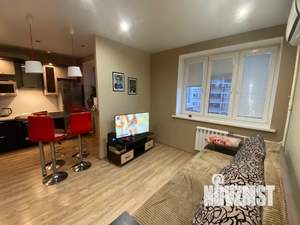 Студия квартира, посуточно, 40м2, 13/22 этаж