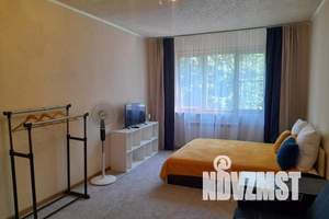 1-к квартира, посуточно, 36м2, 1/9 этаж