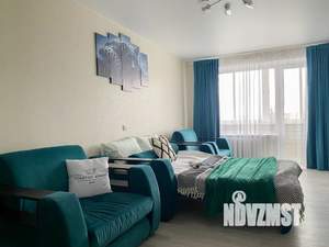 1-к квартира, посуточно, 35м2, 6/9 этаж