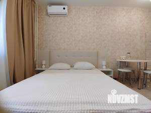 Студия квартира, посуточно, 35м2, 13/21 этаж