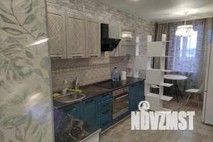 1-к квартира, посуточно, 42м2, 10/22 этаж