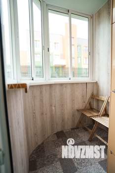 Студия квартира, посуточно, 35м2, 1/3 этаж