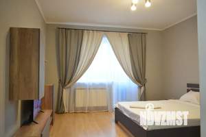 1-к квартира, посуточно, 41м2, 6/9 этаж