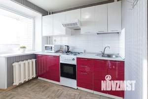 1-к квартира, посуточно, 40м2, 6/9 этаж