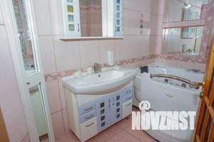 2-к квартира, посуточно, 55м2, 6/10 этаж