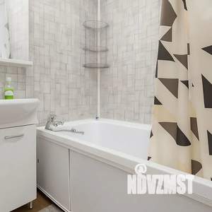 1-к квартира, посуточно, 42м2, 6/15 этаж
