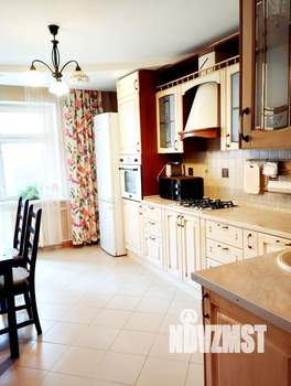 3-к квартира, посуточно, 81м2, 6/10 этаж