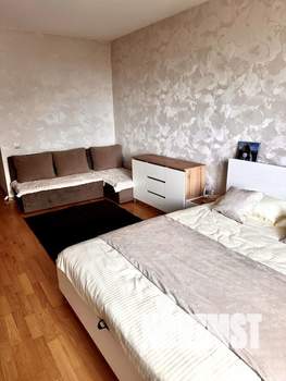 1-к квартира, посуточно, 42м2, 1/1 этаж