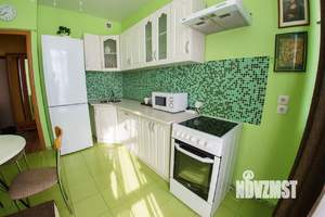 1-к квартира, посуточно, 37м2, 1/1 этаж